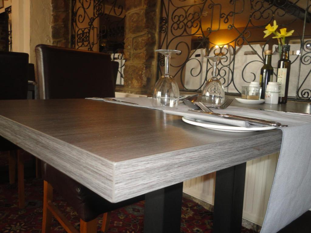 The Dog & Partridge Country Inn แอชบอร์น ภายนอก รูปภาพ