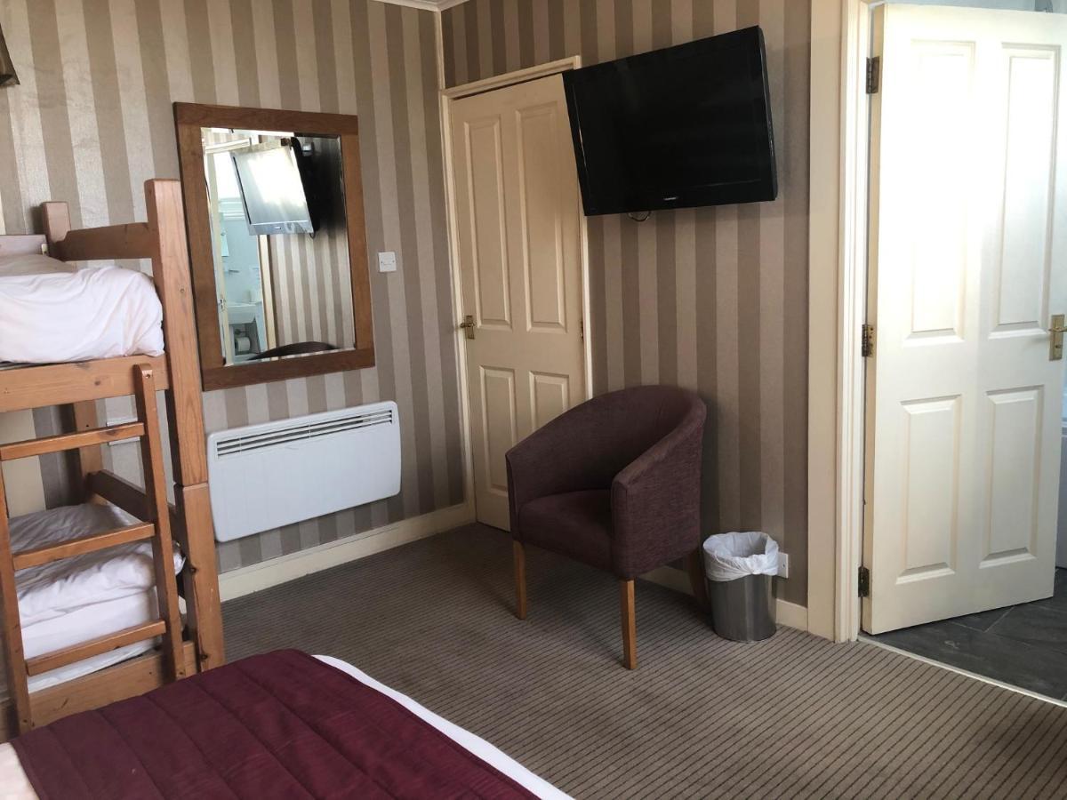 The Dog & Partridge Country Inn แอชบอร์น ภายนอก รูปภาพ