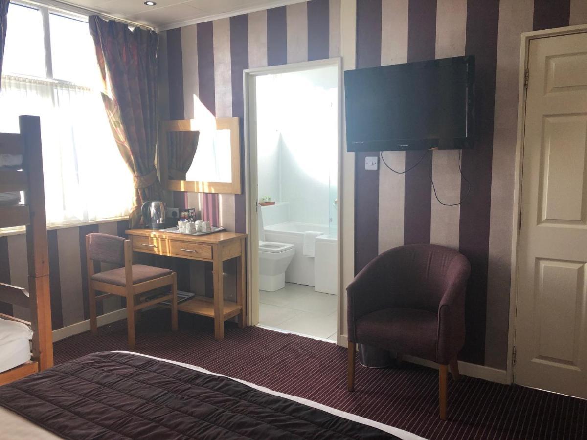 The Dog & Partridge Country Inn แอชบอร์น ภายนอก รูปภาพ